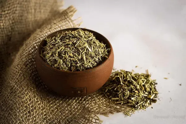 راهنمای خرید سبزی خشک خورشتی + قیمت عالی